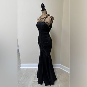 Lord and Taylor Black Formal Dress Gown